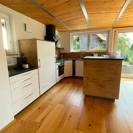 Klaerle Mit 85qm Einem Wintergarten & Eigenem Garten Апартаменты Лойткирх-им-Алльгой